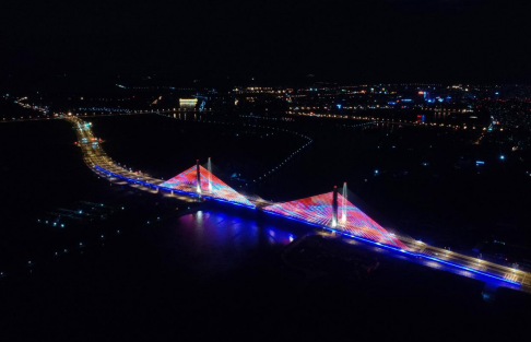 合肥市 巢湖夜景(图源:巢湖市融媒体中心)