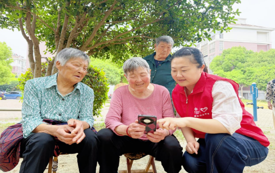 我的移动故事（拼信号篇）|初心不改 做邻里身边可靠的“娜姐”
