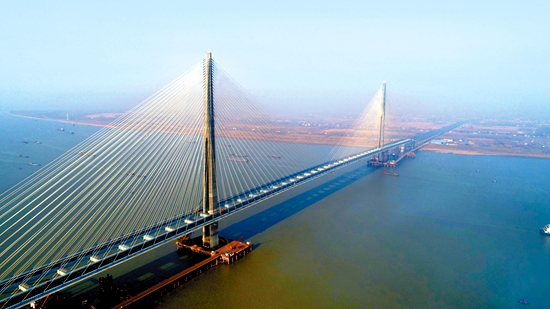 安徽一桥两高速同日通车 皖高速通车里程130公里