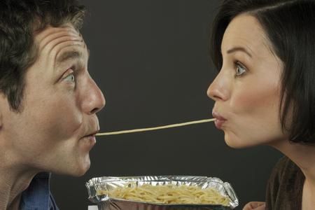 婚恋心理:克服恋爱倦怠期的6种方法(图)