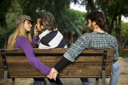 婚恋心理:哄骗男人最好用的3句话(图)