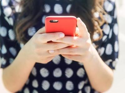 个性测试:测测你是不是资深低头族(图)|个性|测