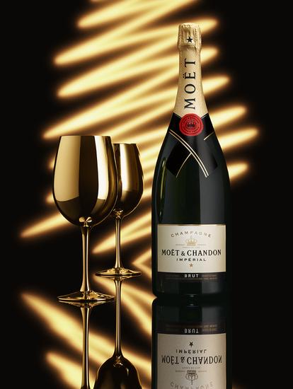 酩悦独特“欢庆”基因点燃岁末派对季|香槟_新浪时尚
