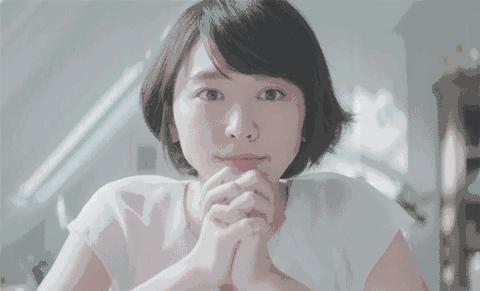 但对女生而言,温柔也许只是常用小面具,真正的好感小信号,往往是在其他地方表现出来……