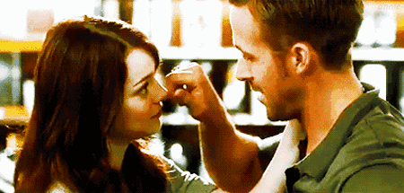 婚恋心理:女汉子到女神只差4个动作(图)