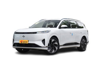 全系价格低至17.06万起，最大折扣8.2折，福特领裕PHEV问你敢答应吗？