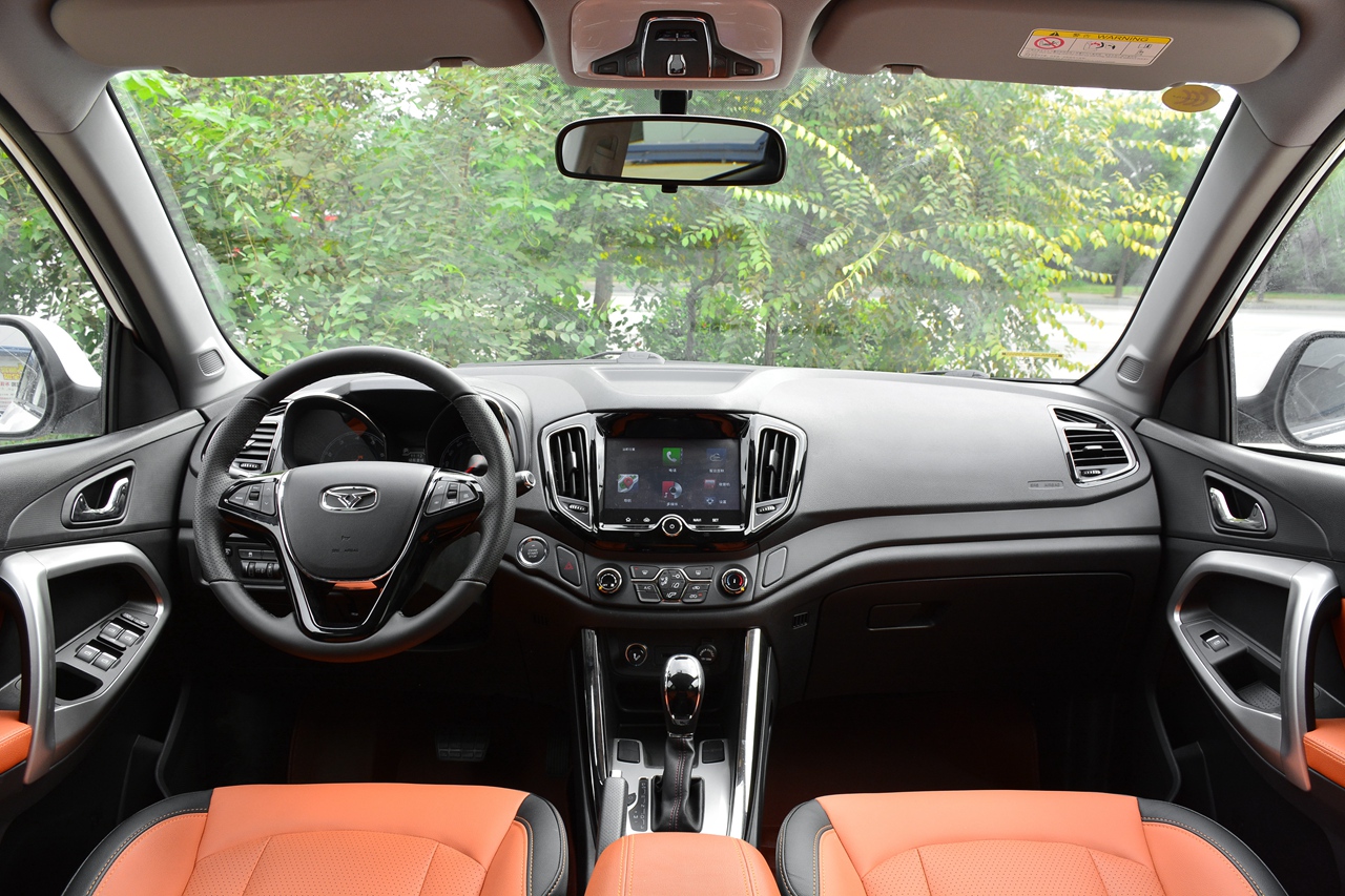 auto-fypvuqe2007197.jpg