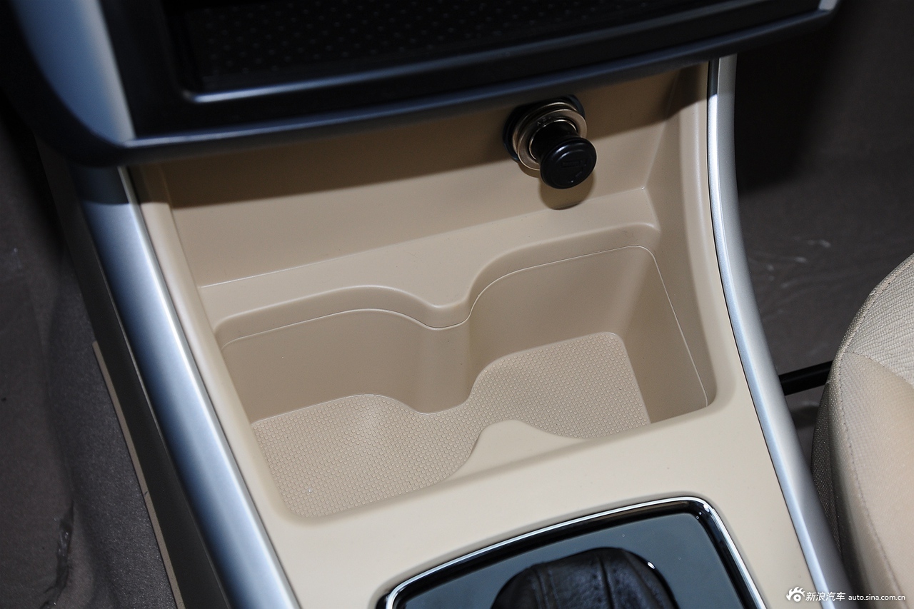 3月北汽绅新开变态传奇世界宝D20车主口碑解析