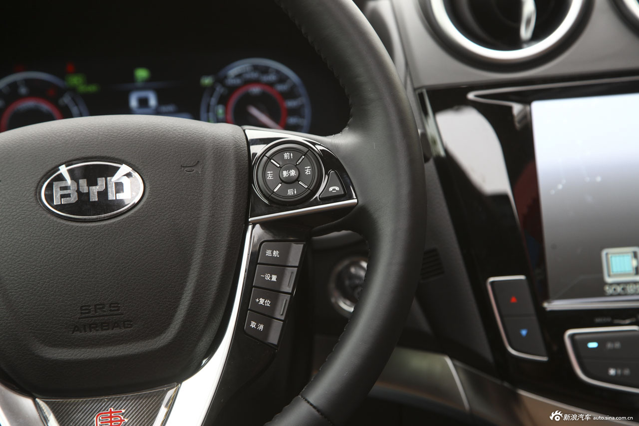 auto-fynmzun0760417.jpg
