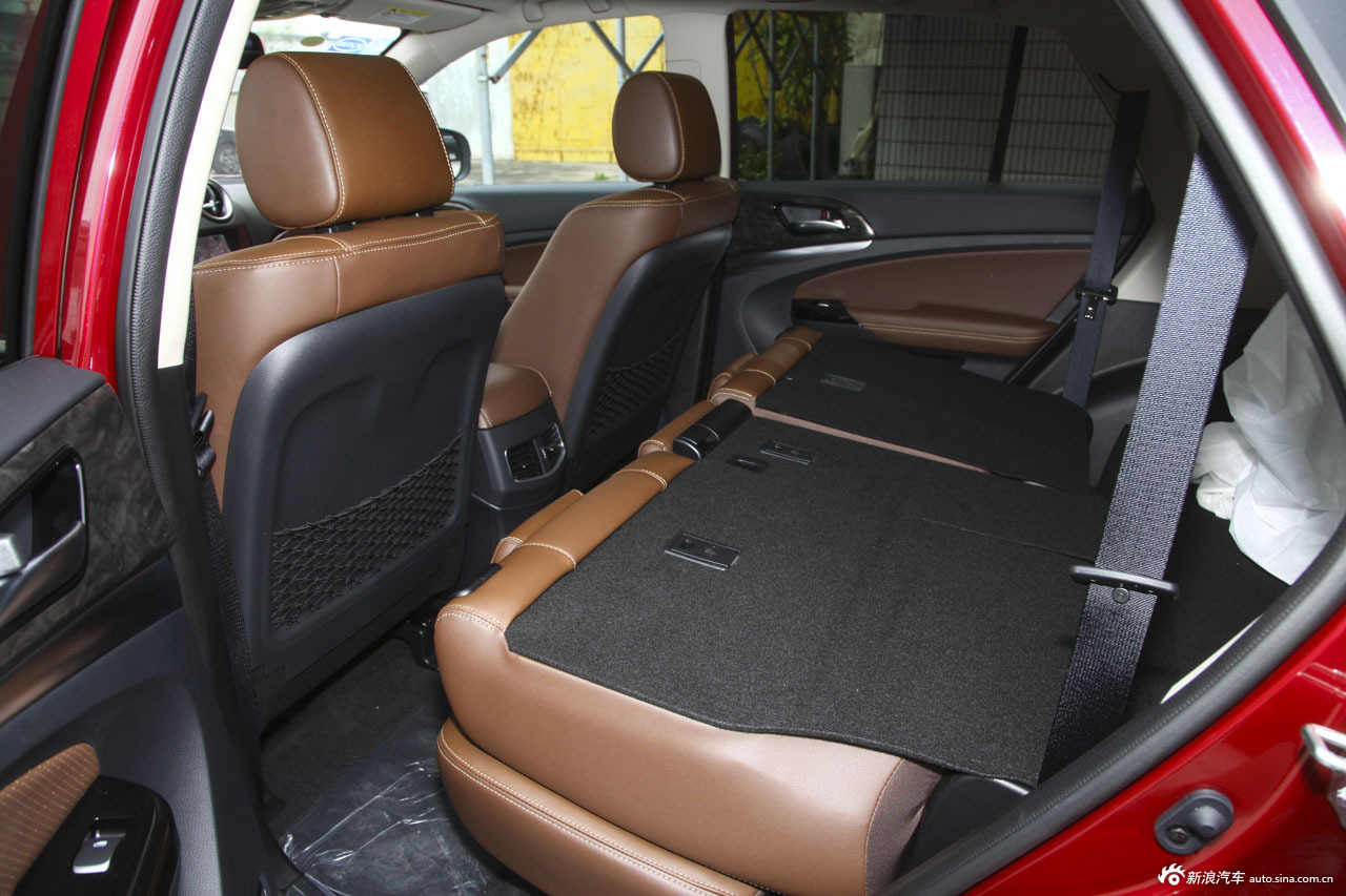auto-fynmzun0762795.jpg
