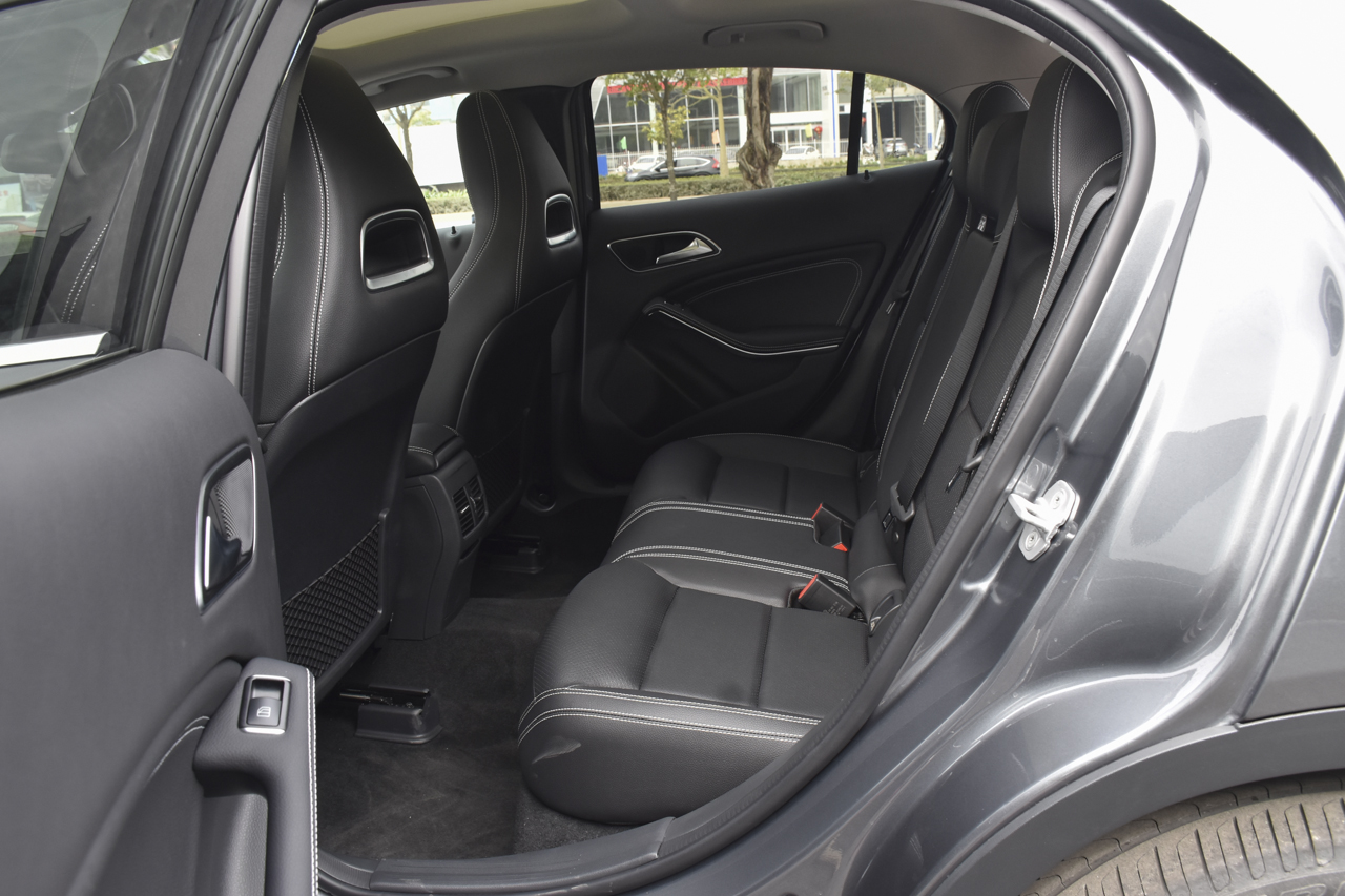 奔驰GLA级车主推荐指数5颗星