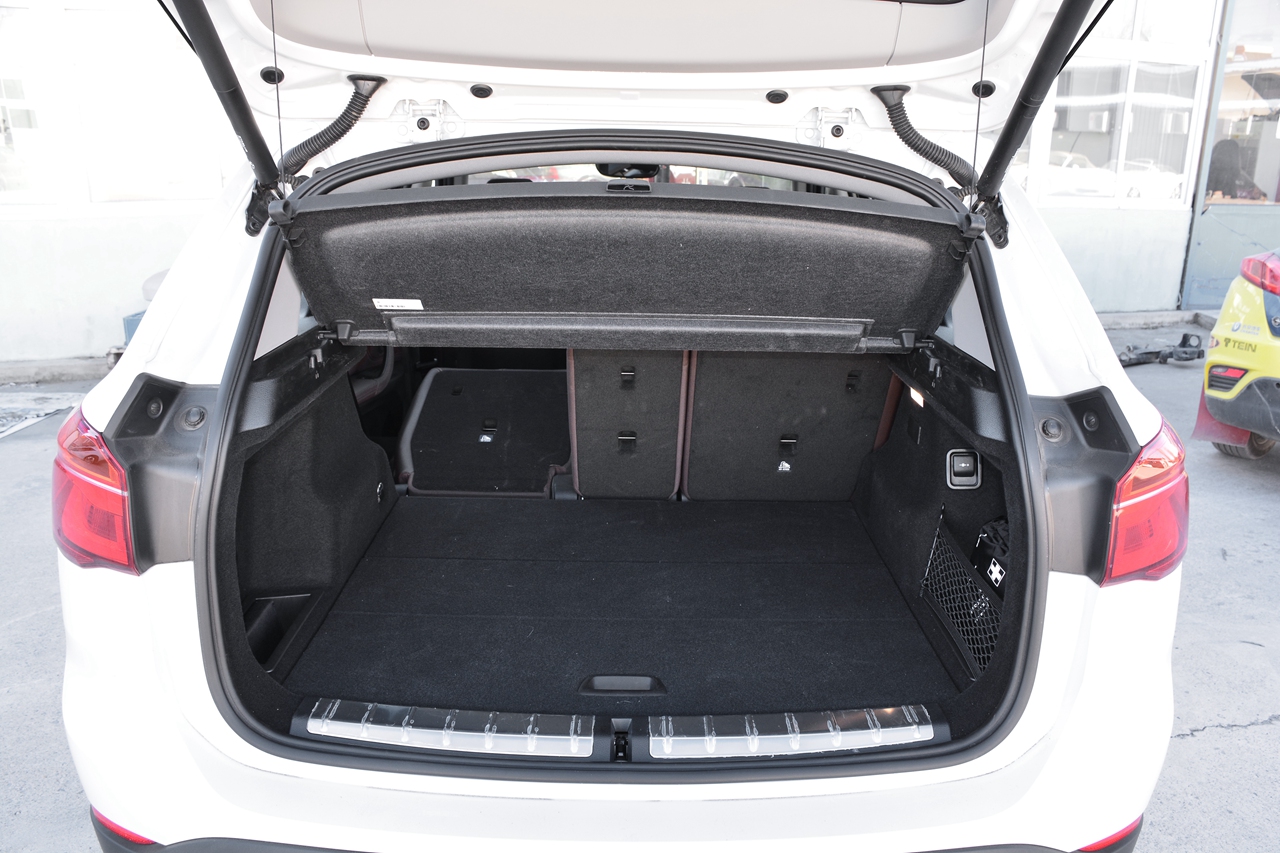 12月宝马X1新能源口碑报告-动力表现获得车主