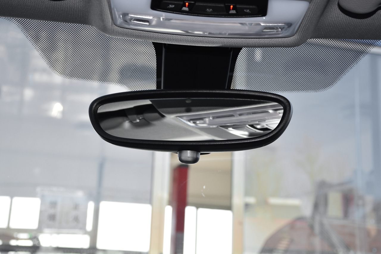 12月宝马X1新能源口碑报告-动力表现获得车主