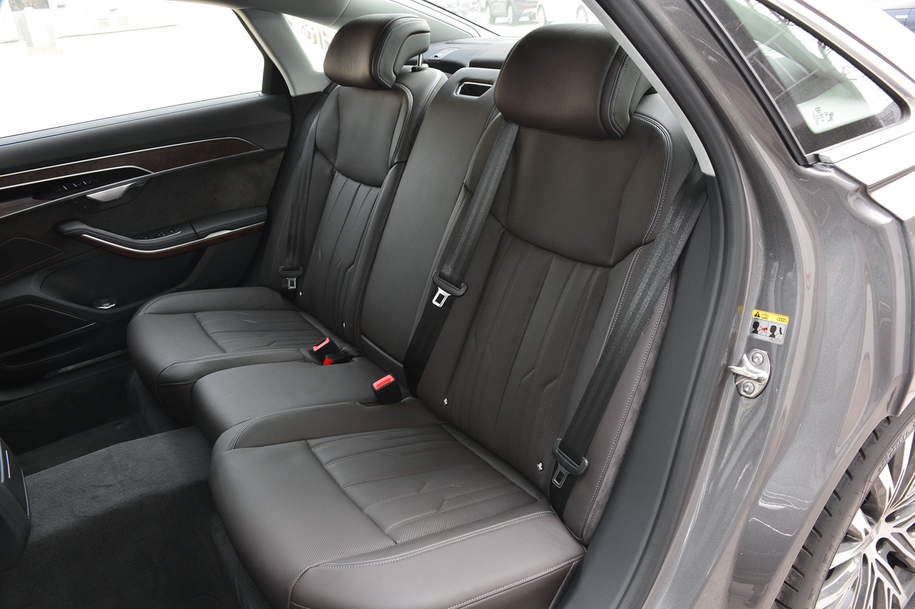 ��۱��ֻ�ó����Ͽ�