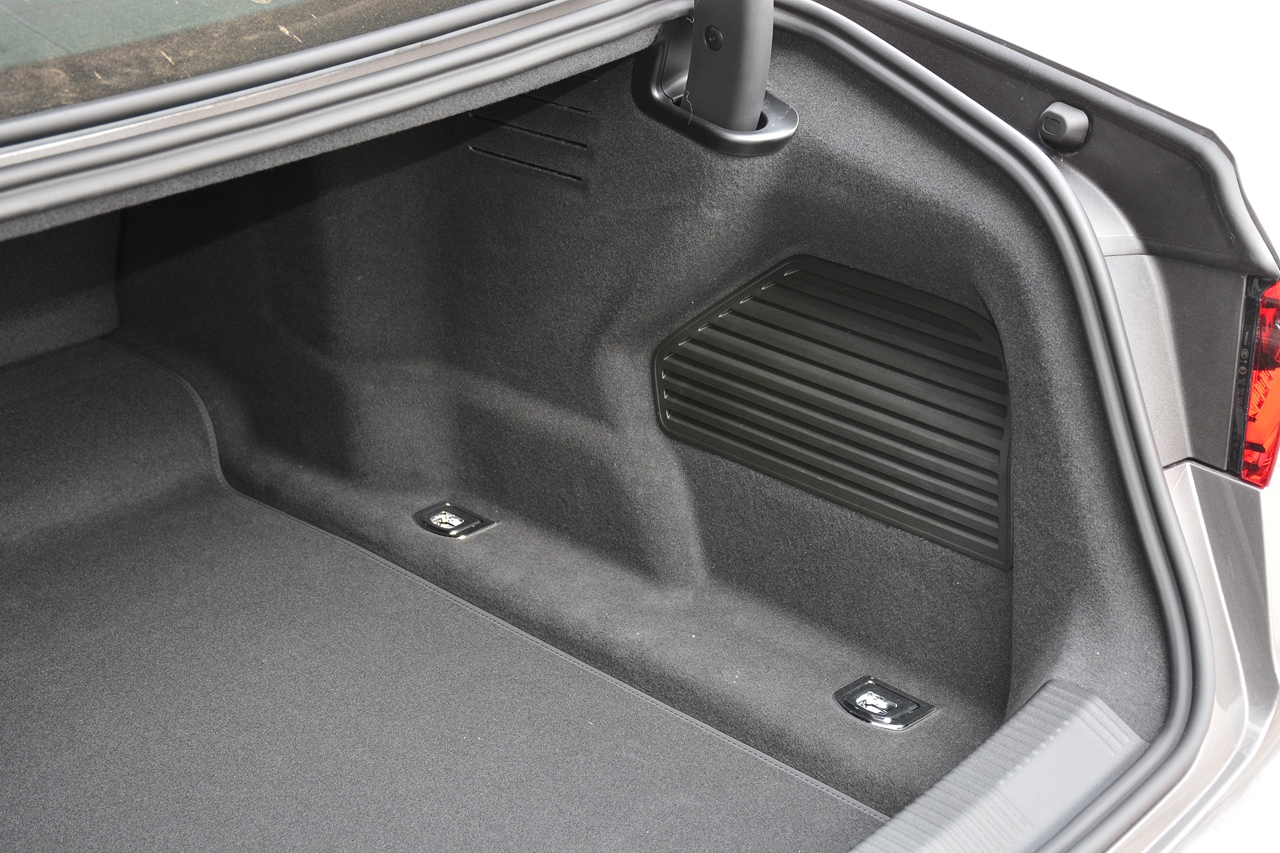 ��۱��ֻ�ó����Ͽ�