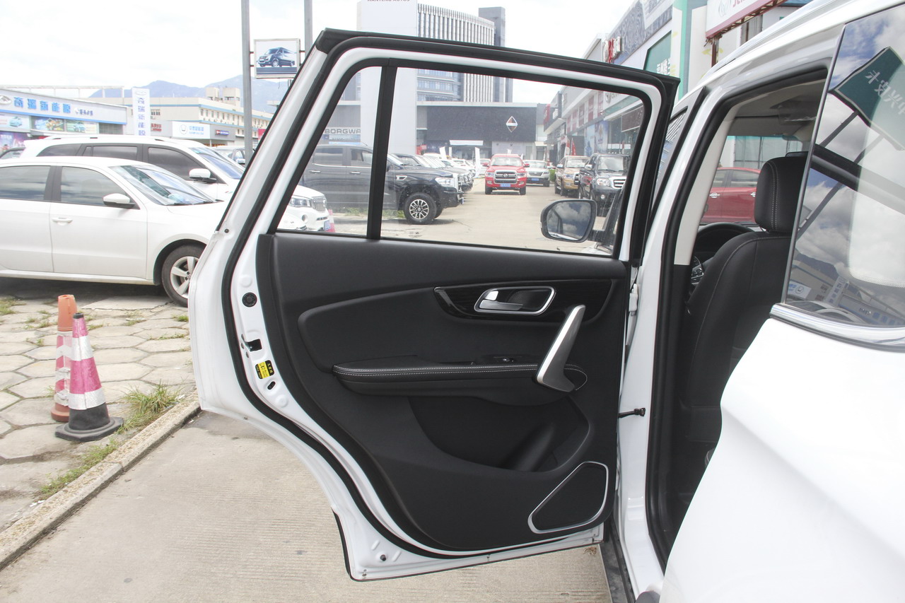 5月SWM斯威X7口碑报告—性价比表现获得车主认可