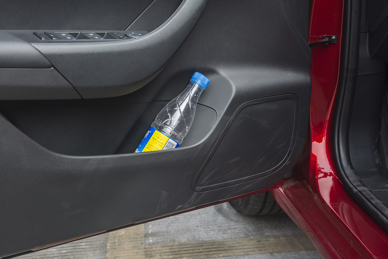 1月新浪汽车口碑报告—荣威360车主推荐指数5颗星