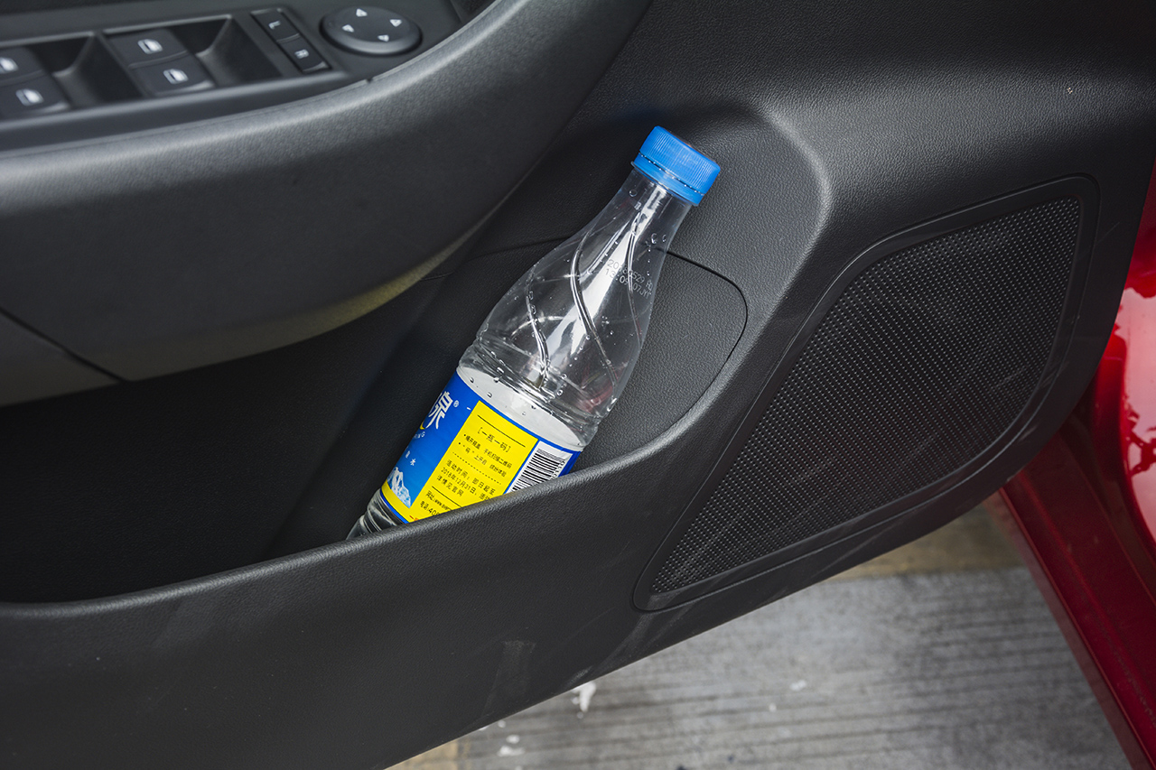 1月新浪汽车口碑报告—荣威360车主推荐指数5颗星