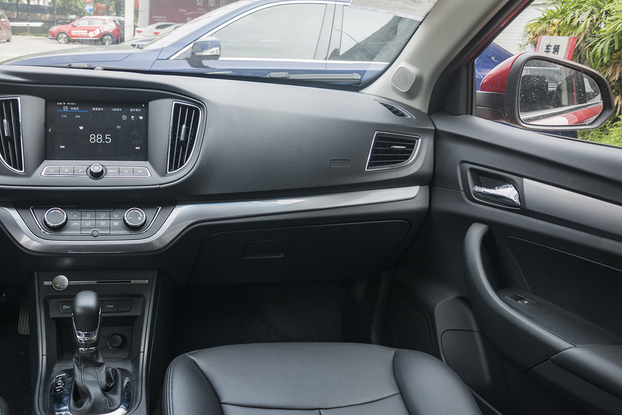 1月新浪汽车口碑报告—荣威360车主推荐指数5颗星