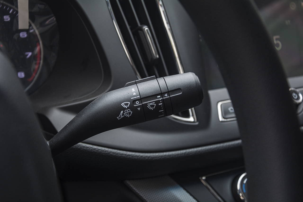 1月新浪汽车口碑报告—荣威360车主推荐指数5颗星