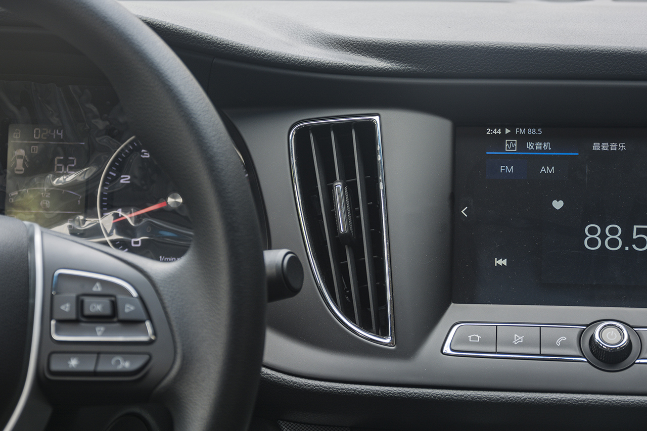 1月新浪汽车口碑报告—荣威360车主推荐指数5颗星