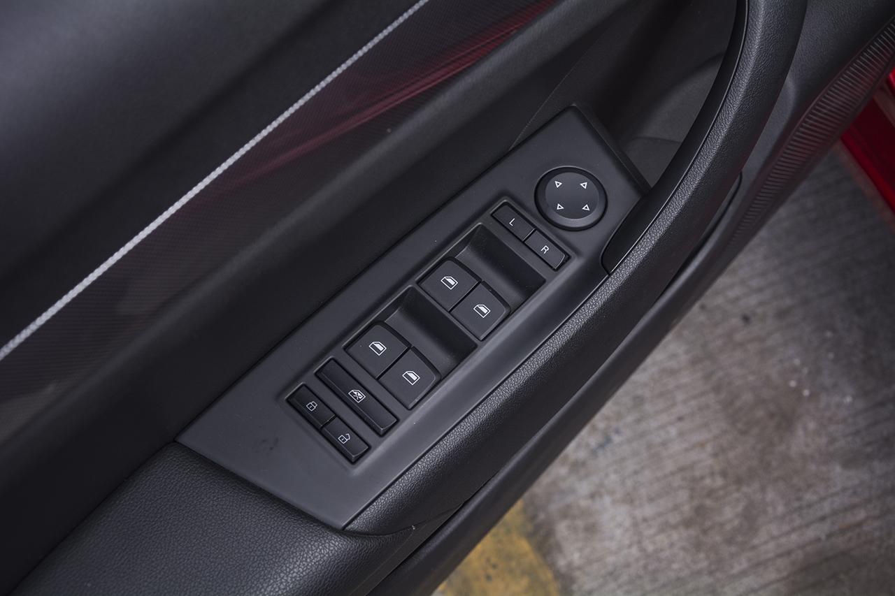 1月新浪汽车口碑报告—荣威360车主推荐指数5颗星