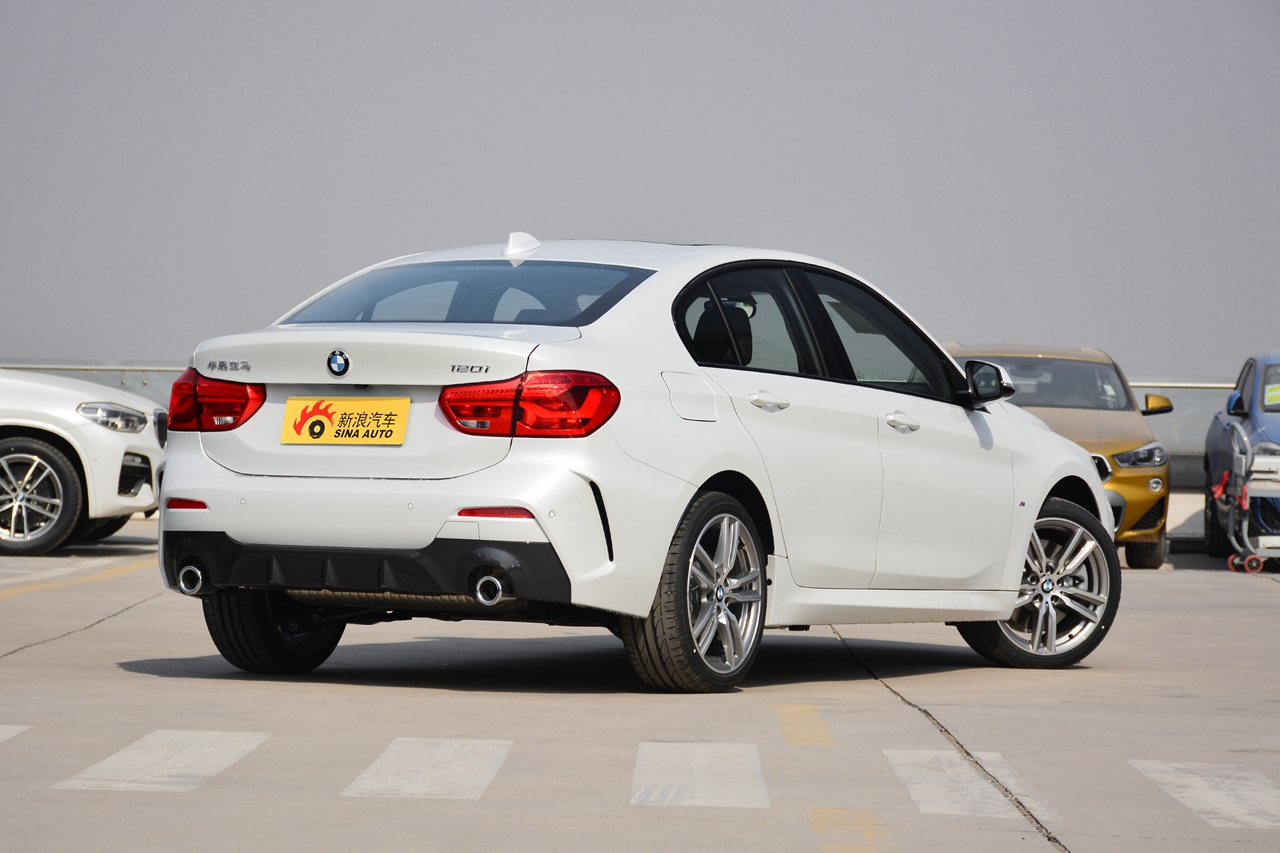 4月新浪汽车口碑报告—宝马1系车主推荐指数5颗星