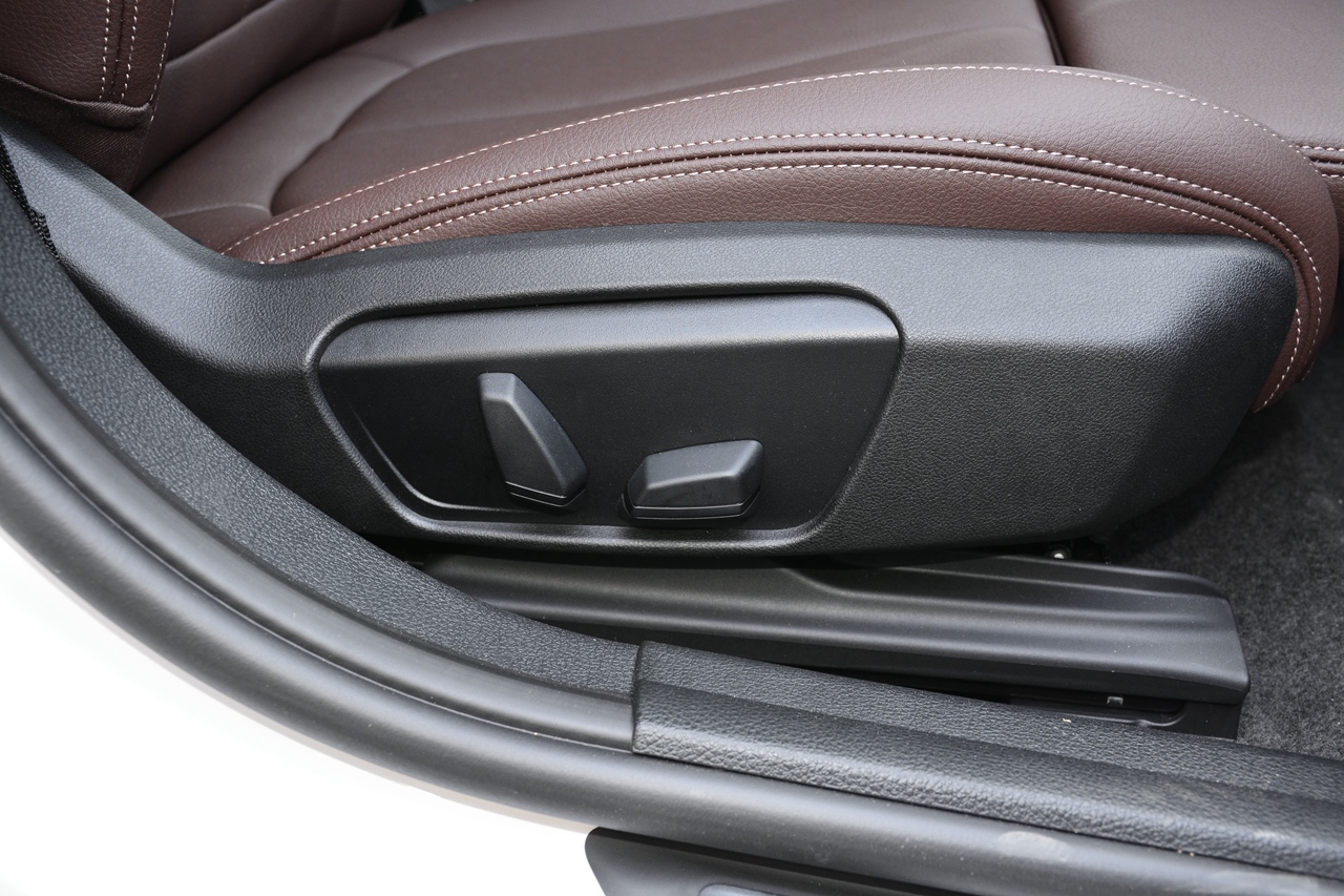 4月新浪汽车口碑报告—宝马1系车主推荐指数5颗星