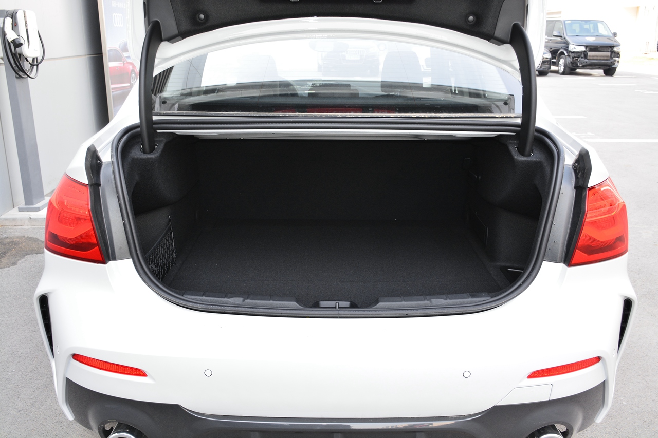 4月新浪汽车口碑报告—宝马1系车主推荐指数5颗星