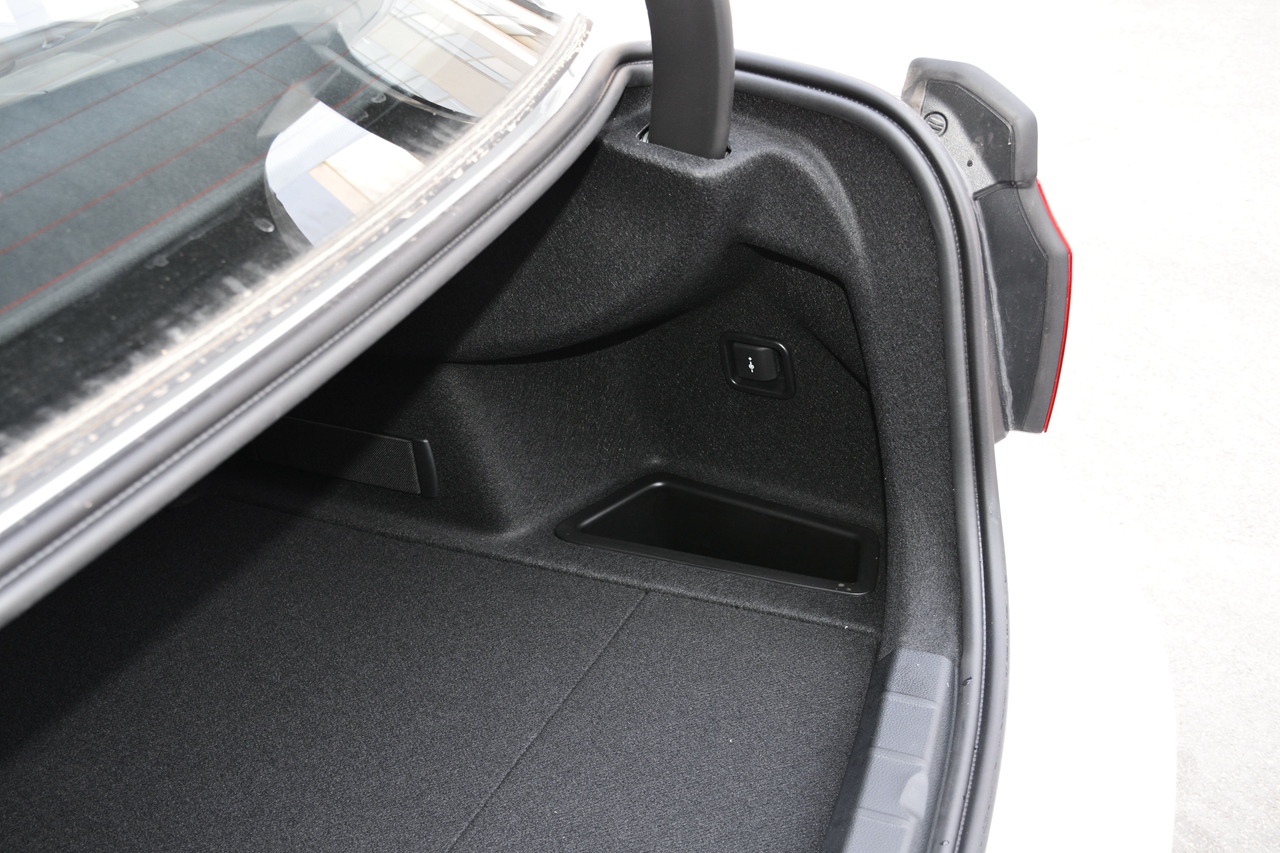 4月新浪汽车口碑报告—宝马1系车主推荐指数5颗星