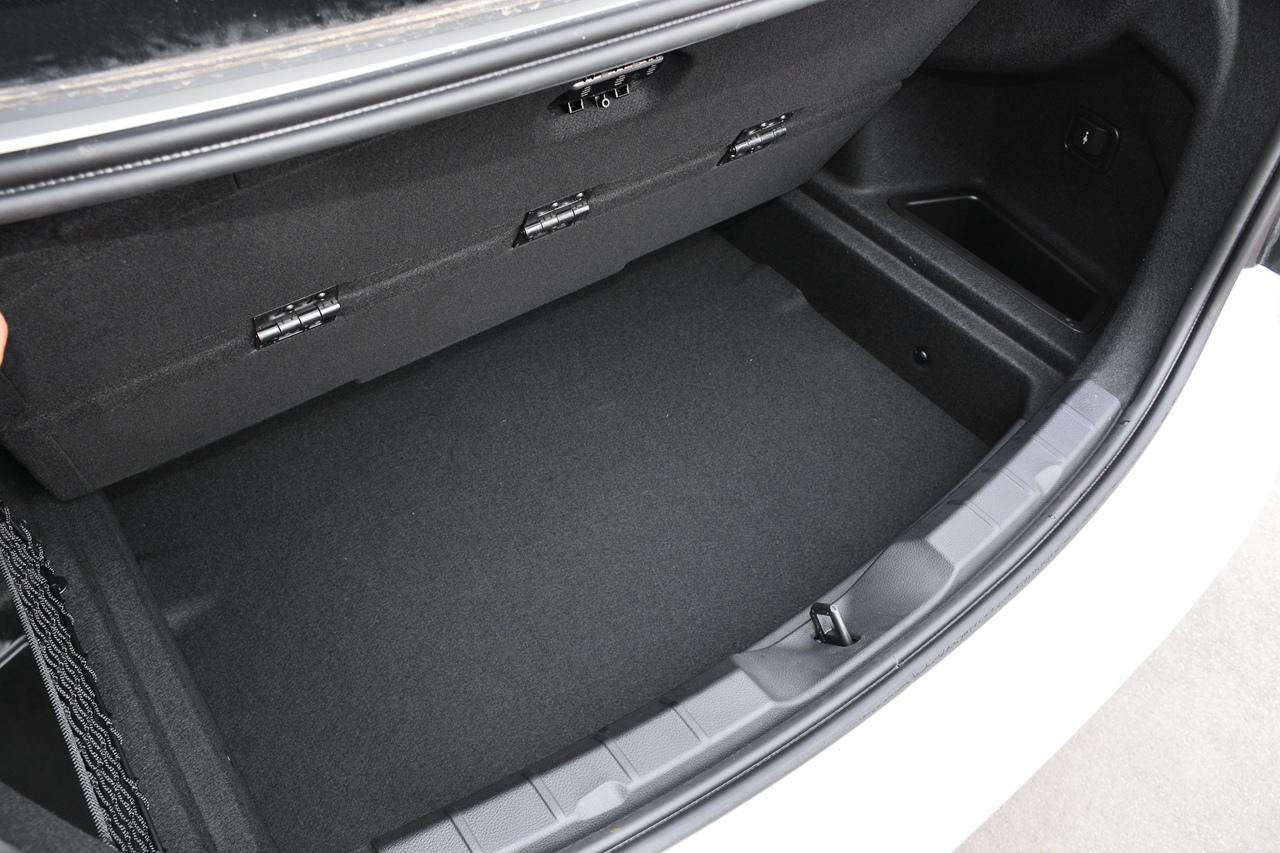 4月新浪汽车口碑报告—宝马1系车主推荐指数5颗星