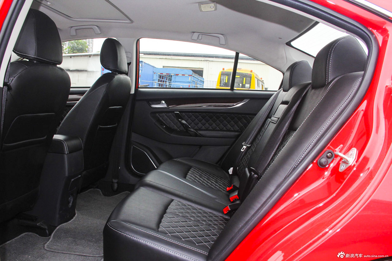 众泰Z500车主推荐指数5颗星