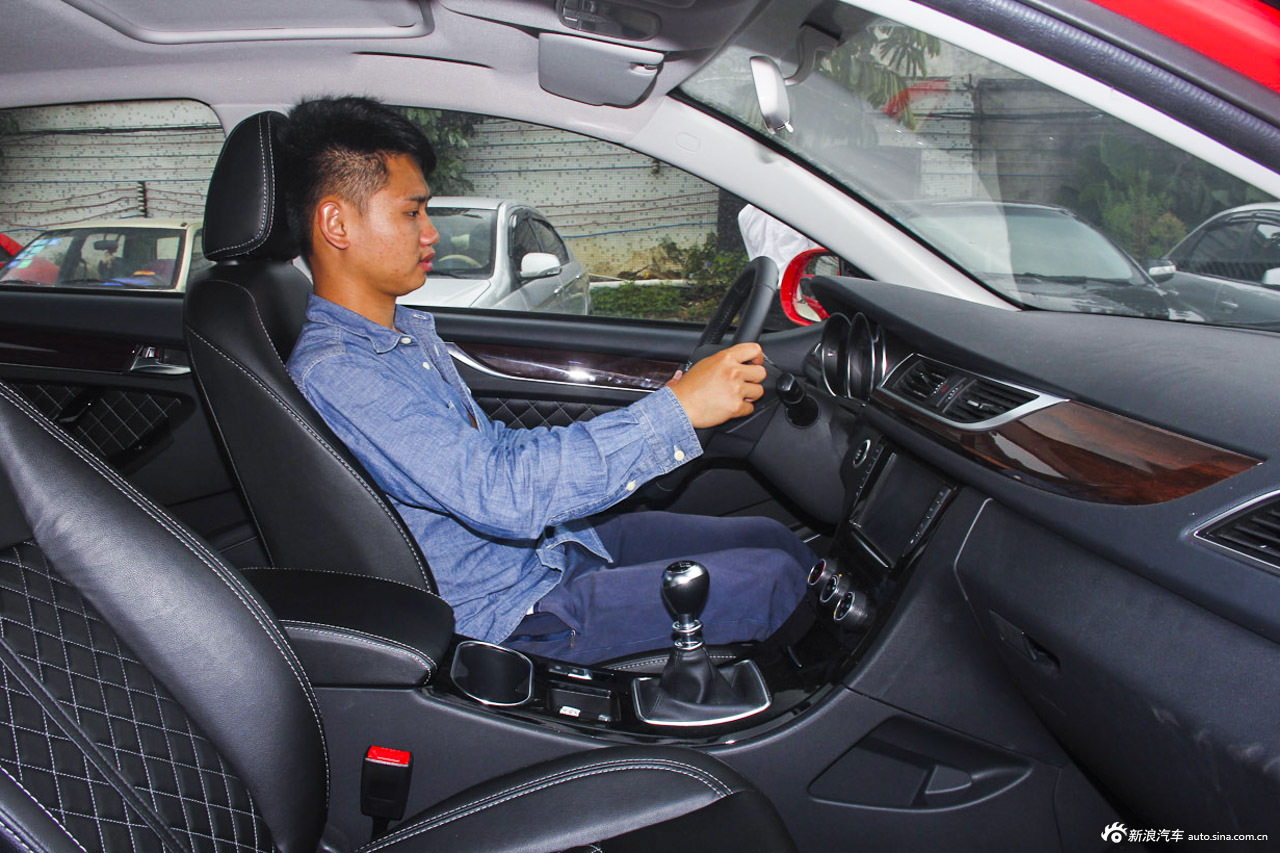 众泰Z500车主推荐指数5颗星