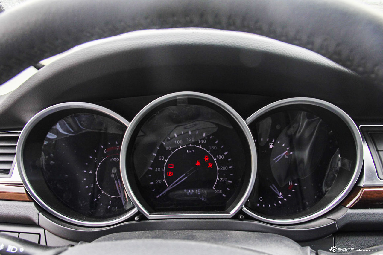 众泰Z500车主推荐指数5颗星