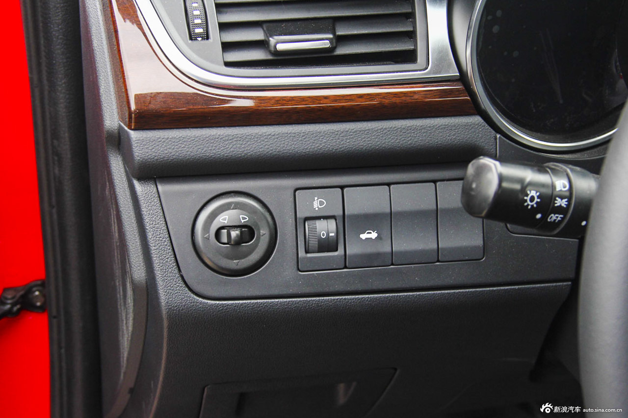 众泰Z500车主推荐指数5颗星