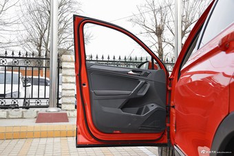 新款途观对比新款华泰XEV260 哪款更舒适?