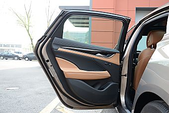 新款力狮对比新款君越 哪款更舒适?