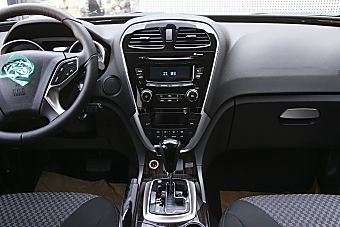车型对对碰:新款优6 SUV VS 新款传祺GS5 Super之内饰配置