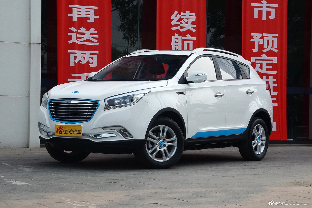 车型对对碰:新款欧蓝德(进口) VS 新款华泰XEV260之内饰配置