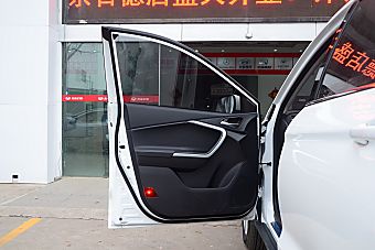 车型对对碰:2017款瑞虎5 VS 2017款幻速S6之内饰配置