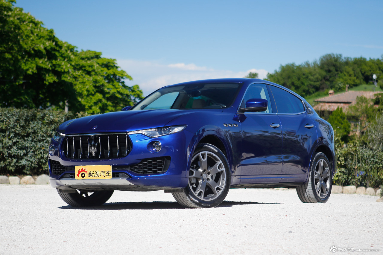新款沃尔沃XC90对比新款Levante 哪款动力更强劲?