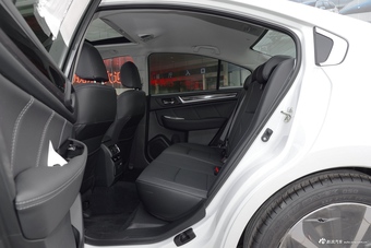 新款力狮对比新款君越 哪款更舒适?