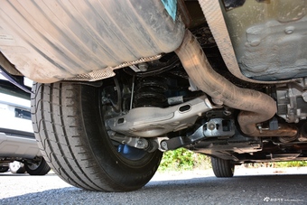 哪款动力出众 2018款捷豹F-PACE PK 2017款揽胜星脉