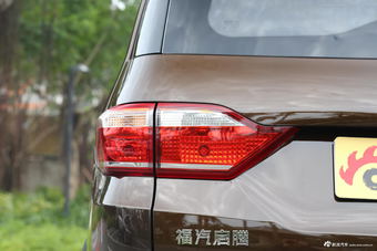 车型对对碰:2017款启腾V60 VS 2017款迈威之外部配置
