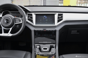 哪款配置更丰富 2017款比亚迪S7 PK 2018款众