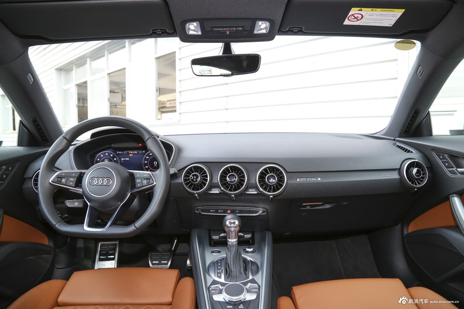 2017款奥迪TT Coupe 2.0T自动45TFSI quattro