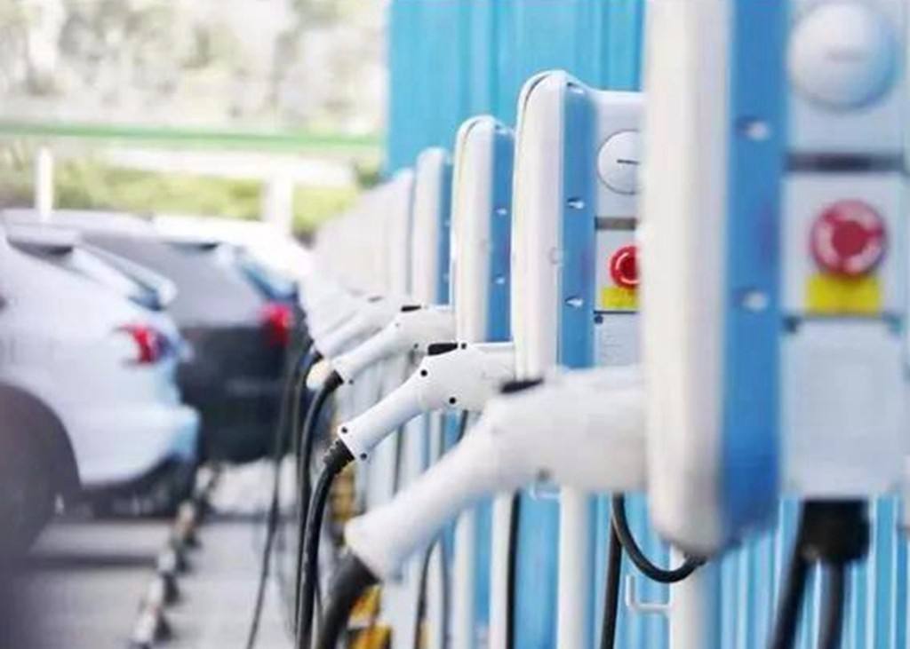 补贴不再退坡 有利于稳定新能源汽车市场