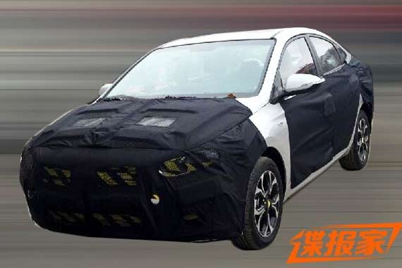 或北京车展亮相 曝北京现代新瑞纳谍照