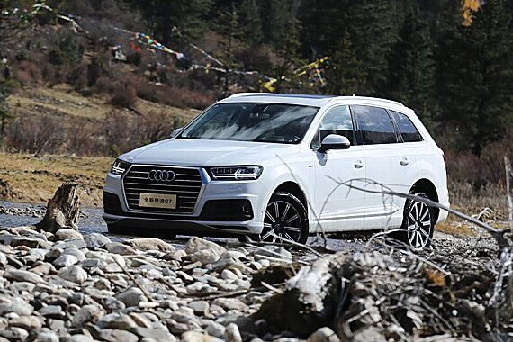 全新奥迪Q7 12月3日国内上市发布会专题