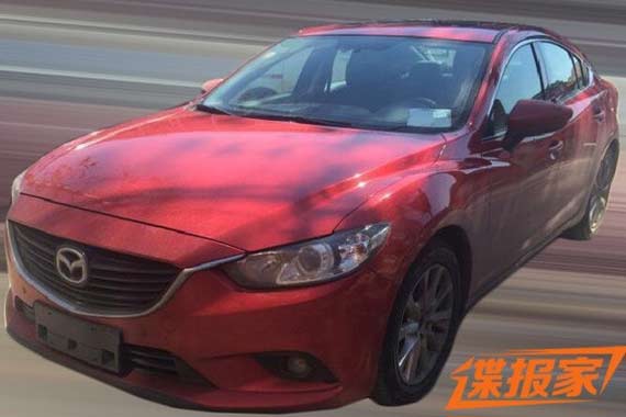 或基于阿特兹底盘 奔腾全新车路试谍照